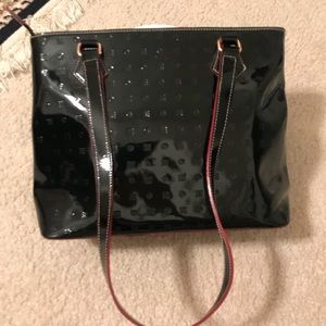 Arcadia preloved patented leather shoulder bag